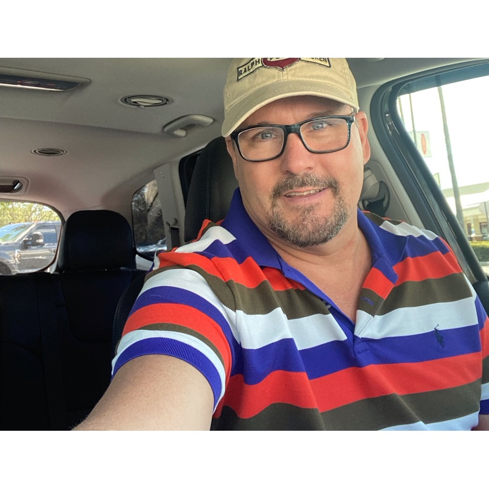 Meet your Posher, Jonathan